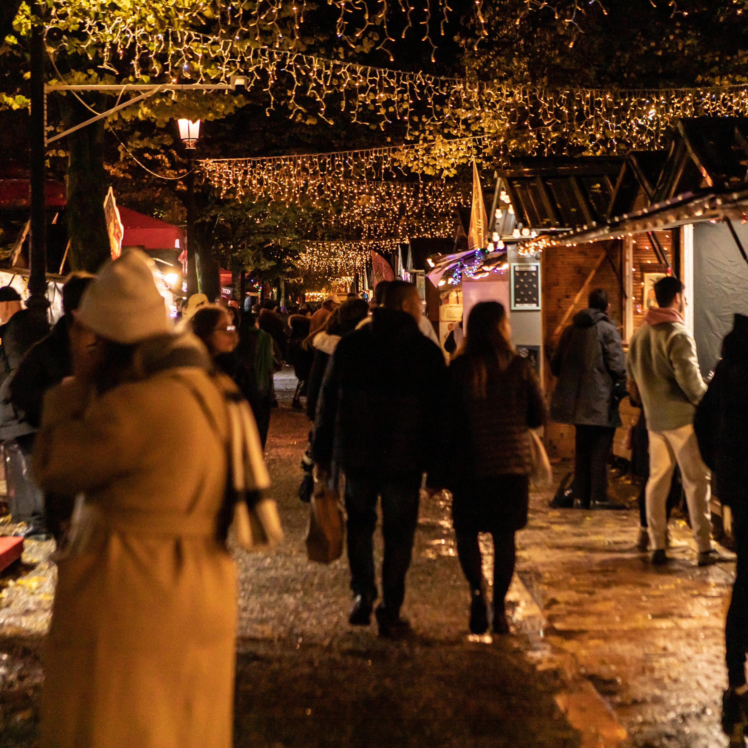 Guide du Marché de Noël de Bordeaux 2024 : Découvertes et Gourmandises