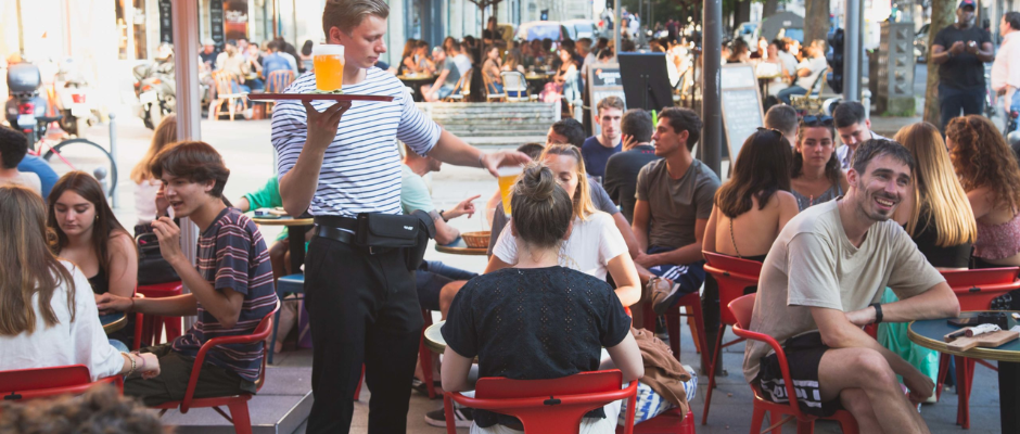 Le Carnaval Café arrive à Libourne : une renaissance pour l’Orient